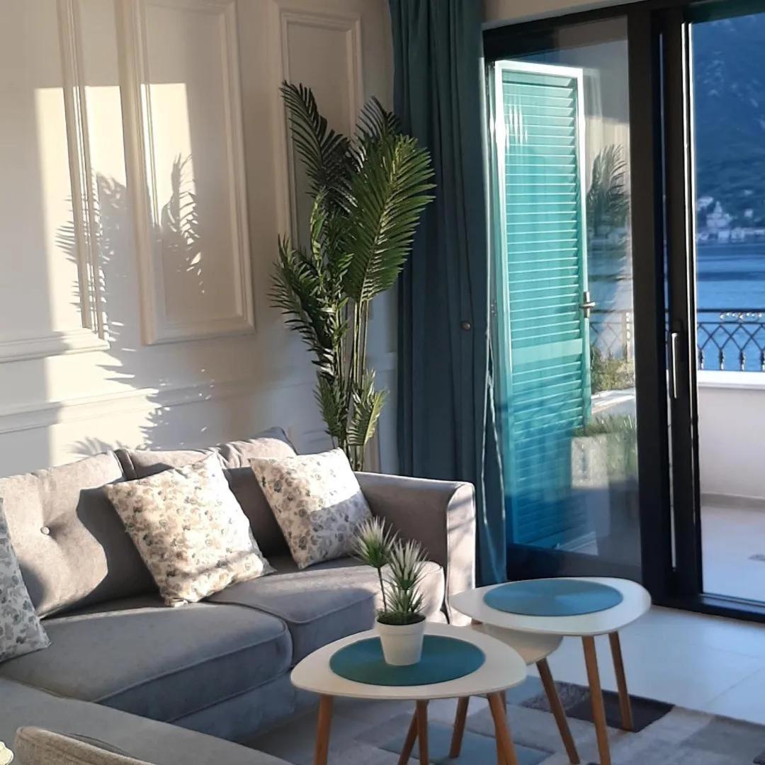 Apartments Boka Blue Dobrota Kotor Exterior photo